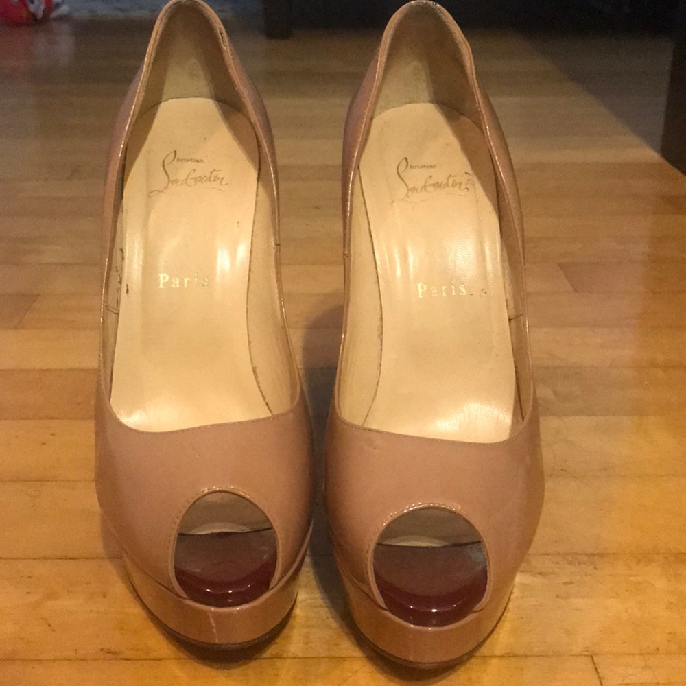 Christian Louboutin Babel Heels 💯